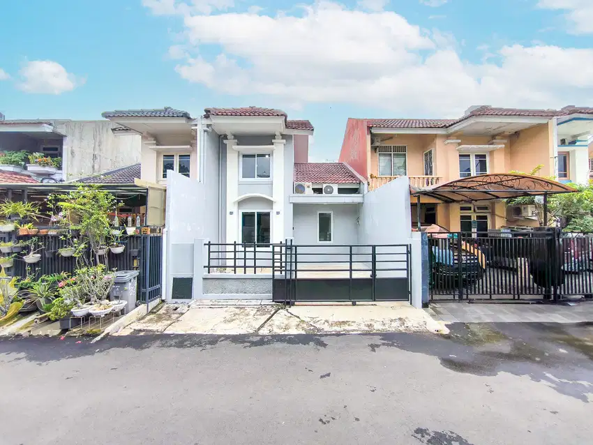 Rumah SHM 7 Menit ke Summarecon Mall Serpong 2 Lt Sudah Renov J-29367