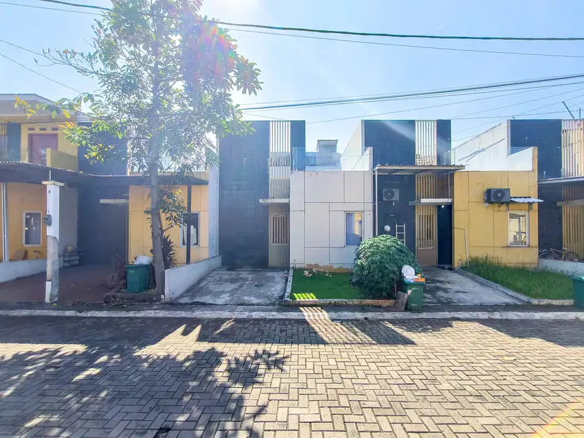 Rumah SHM Cantik dekat Mall Ciputra Tangerang Dibantu KPR J-31038