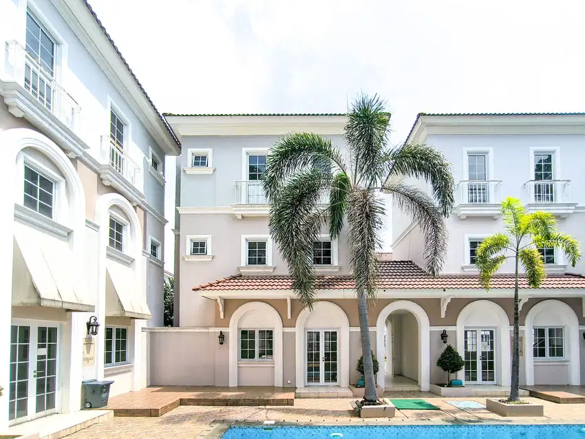 Rumah 3 Lt SHM 15 Mnt ke AEON Mall BSD City Dibantu KPR J-28286