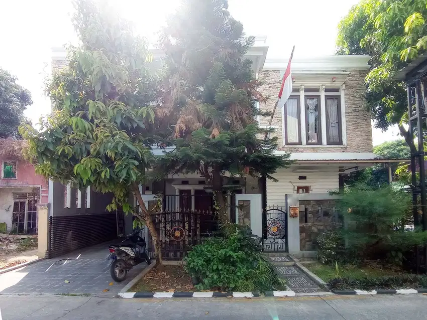 Rumah 5 Kamar Tidur SHM Siap KPR dekat Summarecon Mall Serpong J-24829