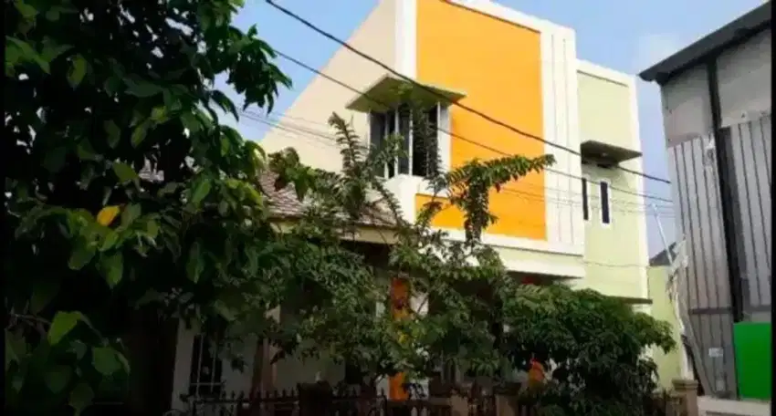 Rumah Luas Strategis 10 Mnt ke CBD Ciledug Family  Siap KPR J-33524