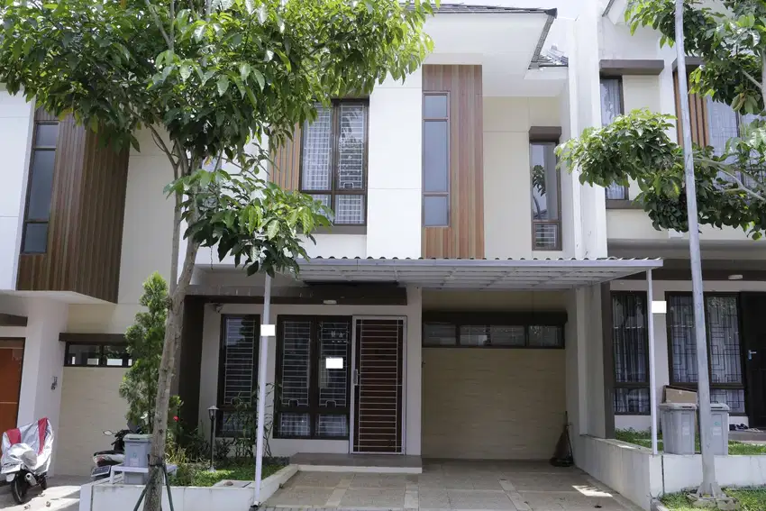 Rumah Asri Fully Furnished 4 Menit ke Tol Sentul 2 Harga Nego J-22329