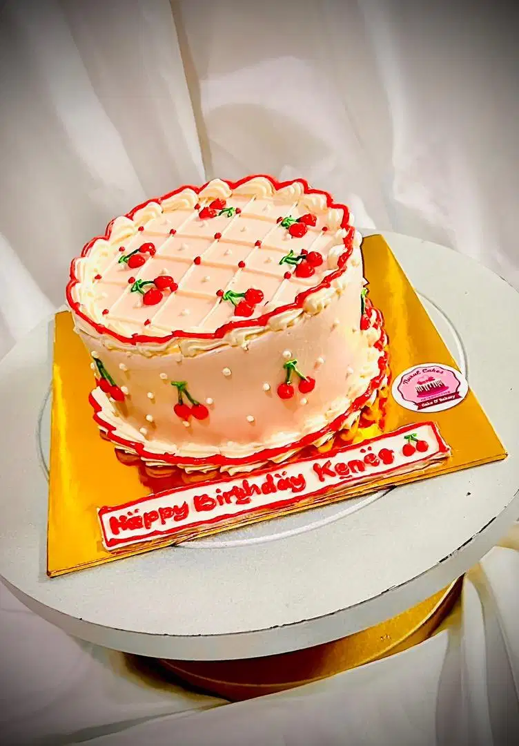 Jual kue ulang tahun bisa costume
