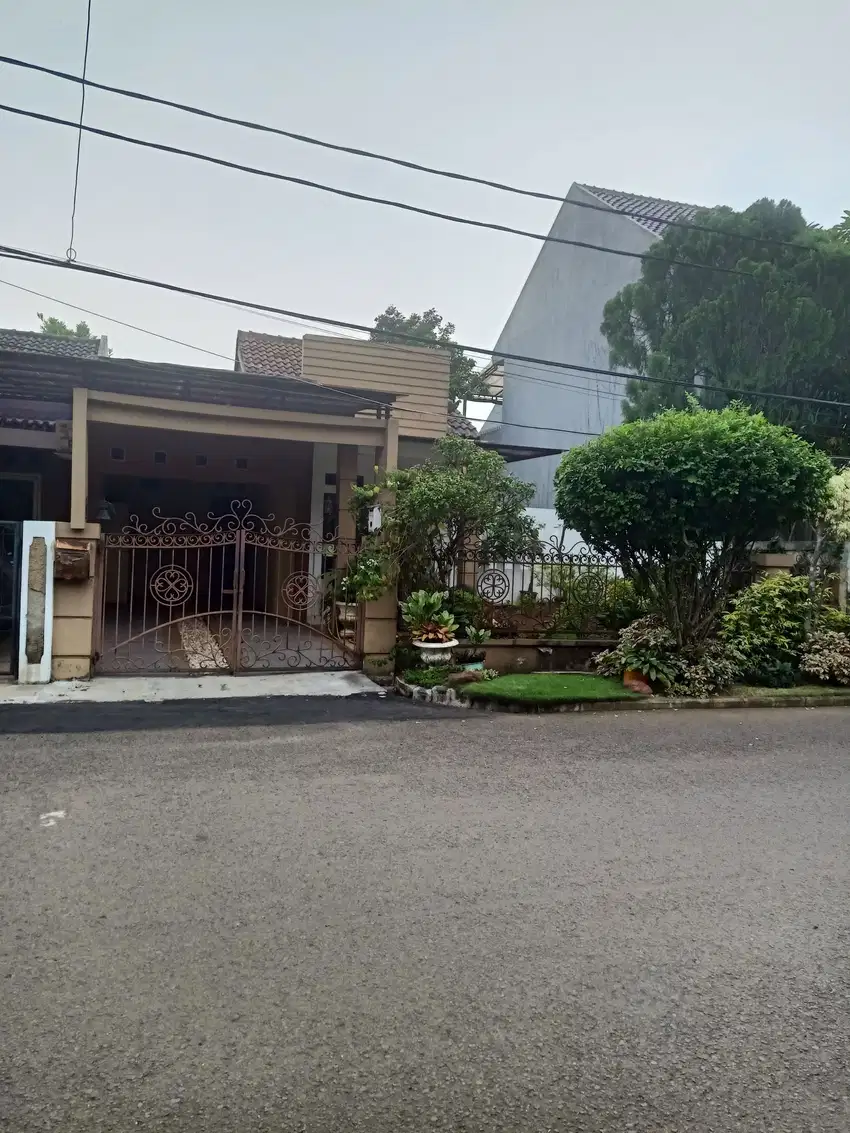 Rumah LT 160 SHM 10 Mnt ke Gerbang Tol Kunciran 4 Siap KPR J-28155