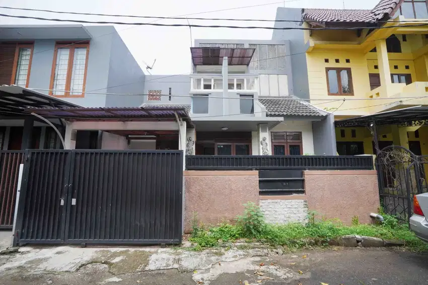 Rumah Minimalis 2 Lt Dekat Transpark Mall Bintaro Hadap Utara J-20396