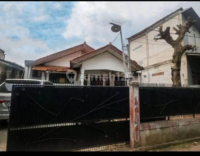 Rumah SHM Luas 8 Mnt ke Mall Living Plaza Bintaro Dibantu KPR J-27489