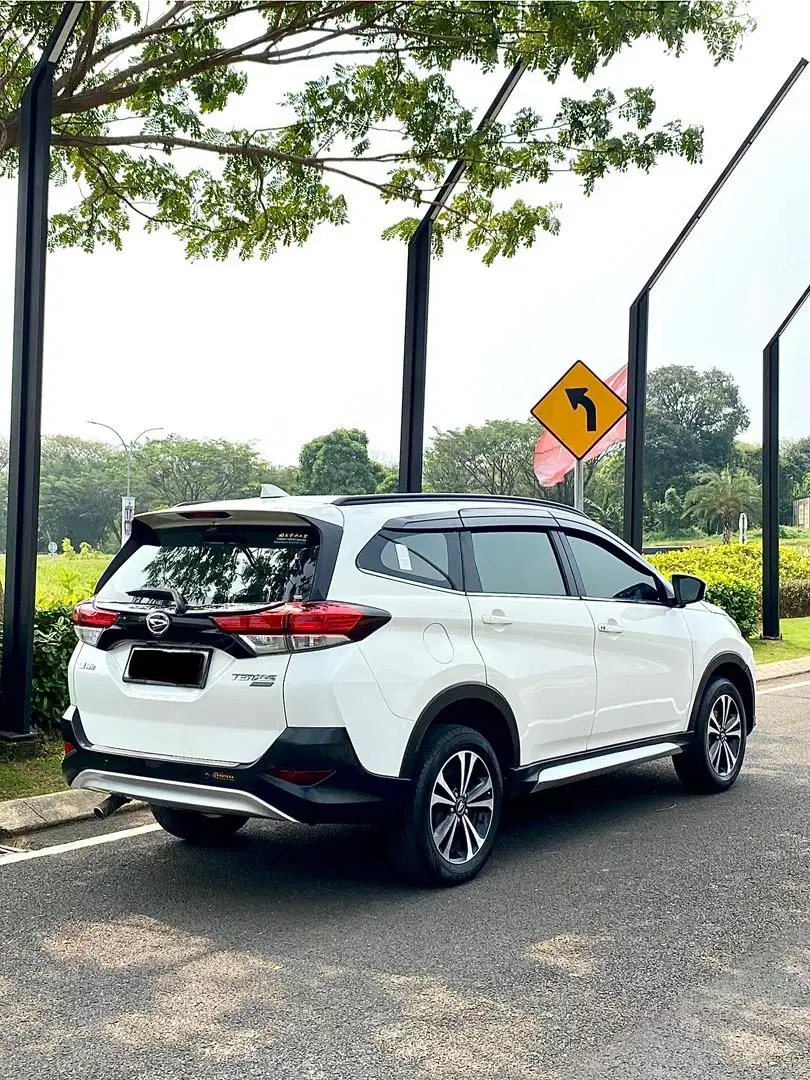 Daihatsu Terios R Deluxe 1.5 A/T 2019 ISTIMEWA!