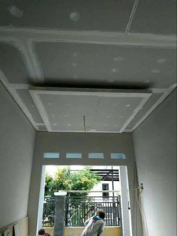 Sekat Plafon Partisi PVC GRC Gypsum Jasa Tukang Pasang Wall Moulding