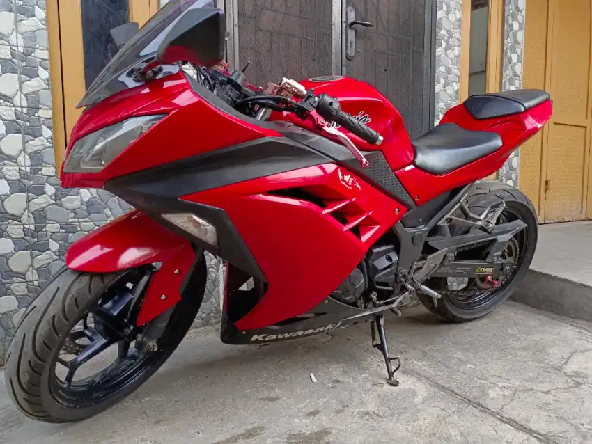 Kawasaki Ninja fi 250CC Dua Silinder Tahun 2014 Pajak2026 Siap GasPOLL