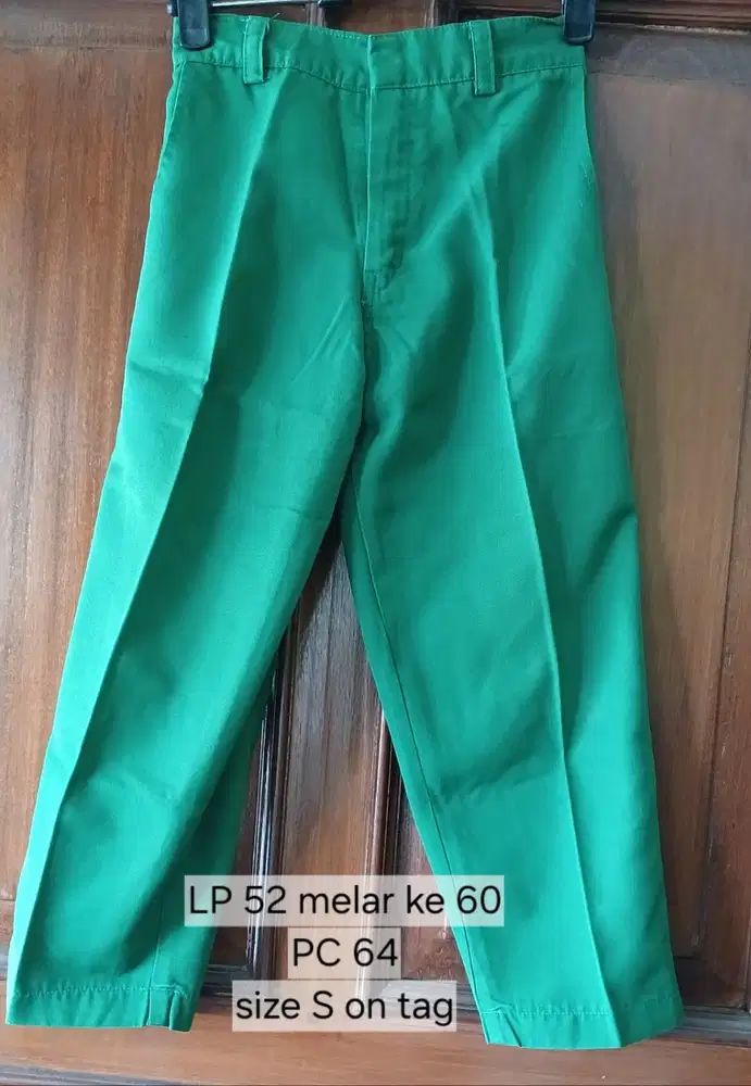 Celana panjang sekolah hijau madrasah