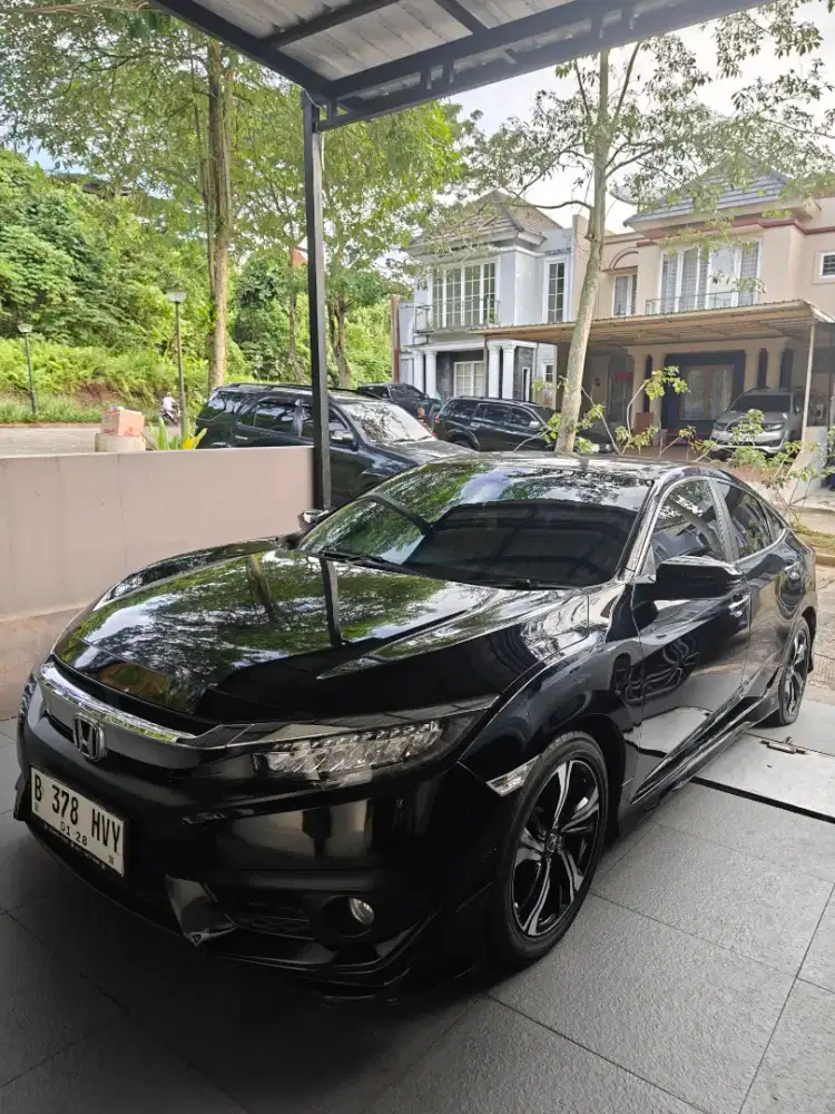 Honda Civic 2017 Seperti Baru, KM Rendah