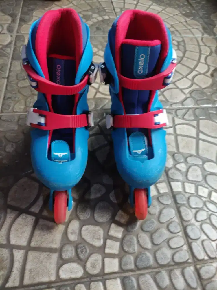 Sepatu roda oxelo biru terawat size 28-30