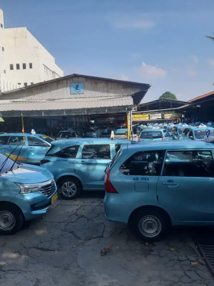 Lowongan driver taksi
