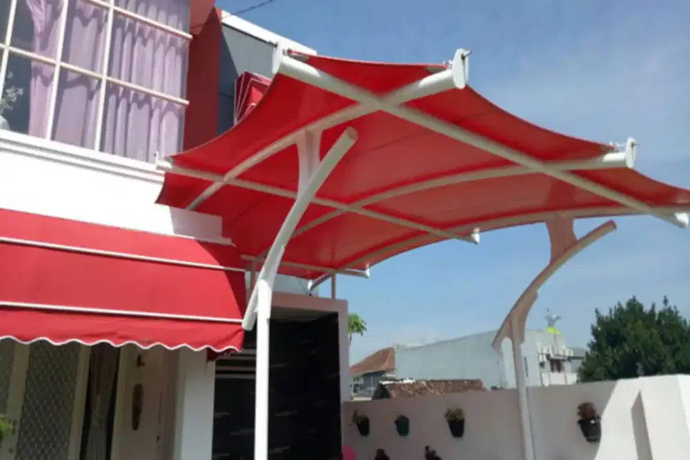 Kanopi rangka besi pipa bulat atap membrane