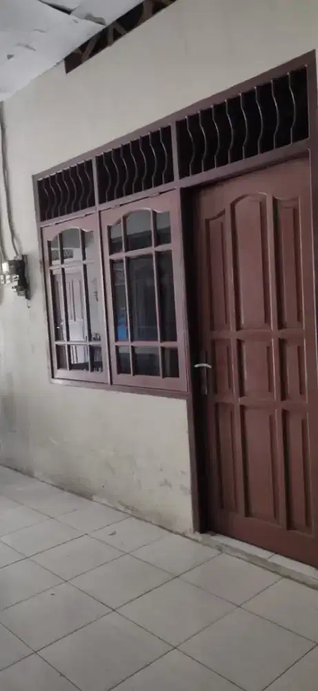 KOST KOSTAN 14 PINTU!!!