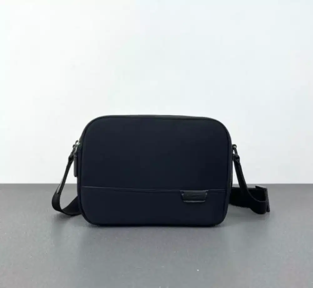 Tas Tumi Selempang Pria Harrison Winsor Crossbody