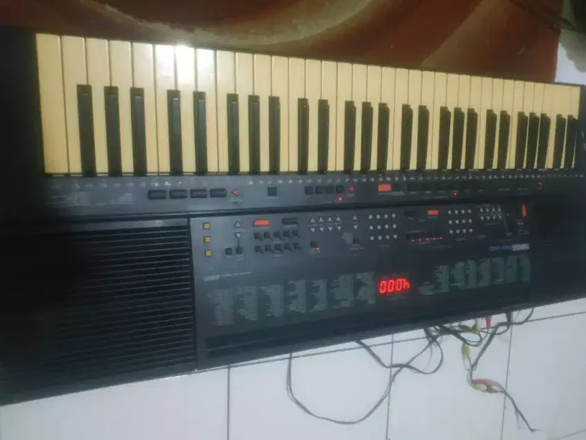 KEYBOARD YAMAHA PSR400.
