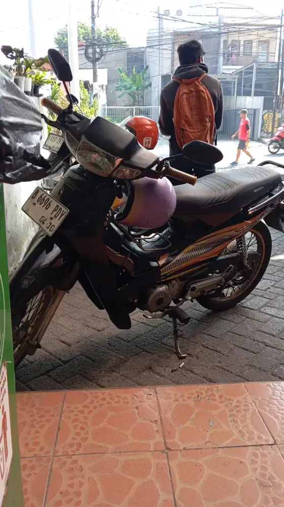 Supra X (Astrea) 2005