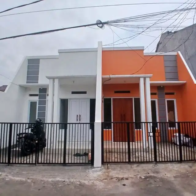 Rumah cash akses motor 400 juta kota bekasi dekat stasiun Cakung