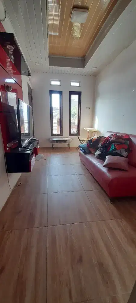 Rumah 2 lantai di Pamulang Reni Jaya Adem, Aman, Nyaman bebas banjir.