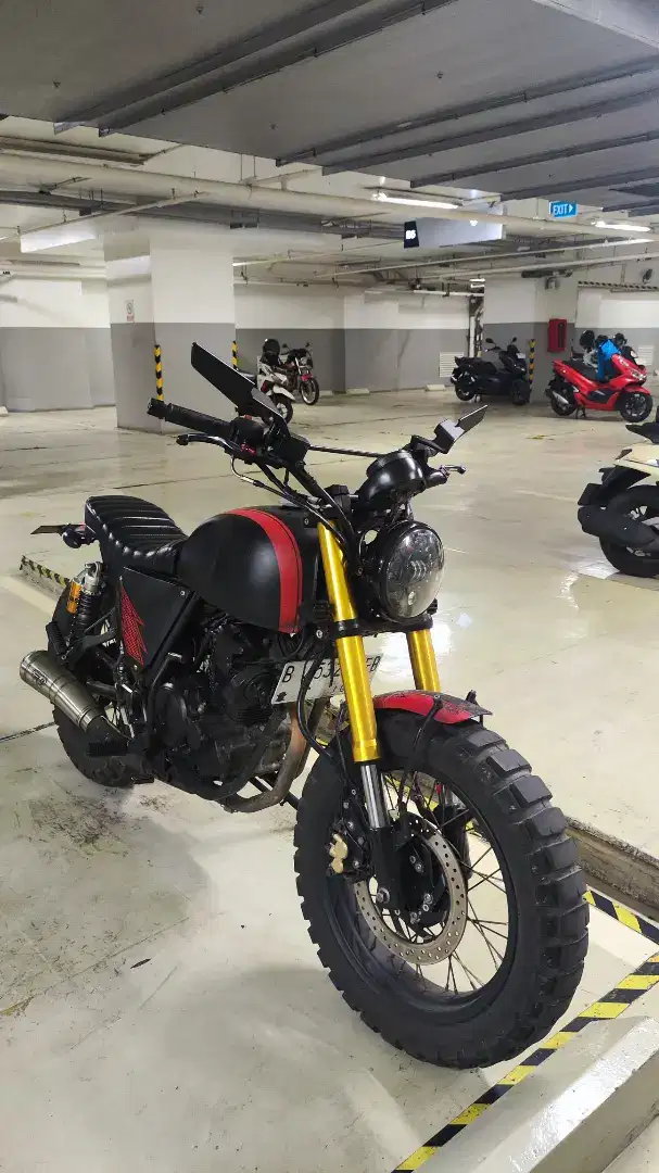 Yamaha Scorpio Custom Tracker
