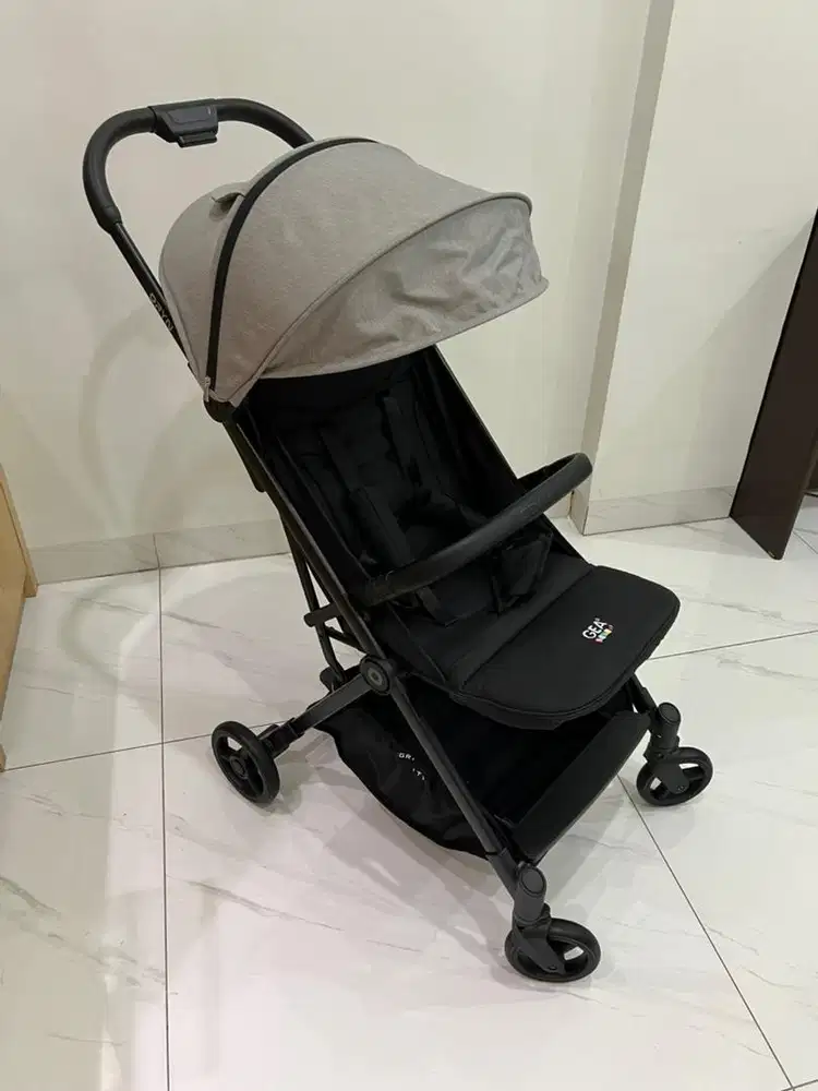 Stoller merek GEA 99% perna terpakai sekali saja seperti baru!