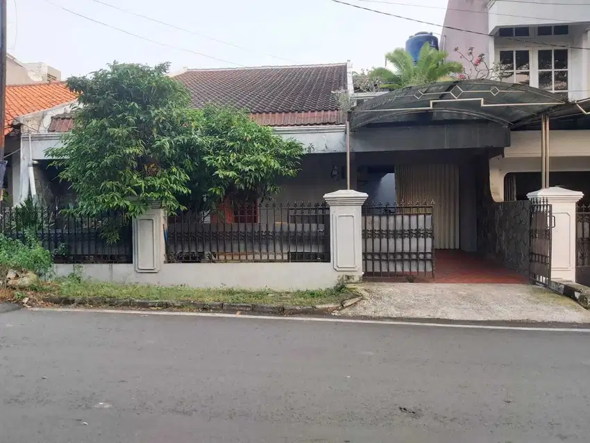 Rumah Bagus Siap Huni di Pondok Kelapa, Jakarta Timur