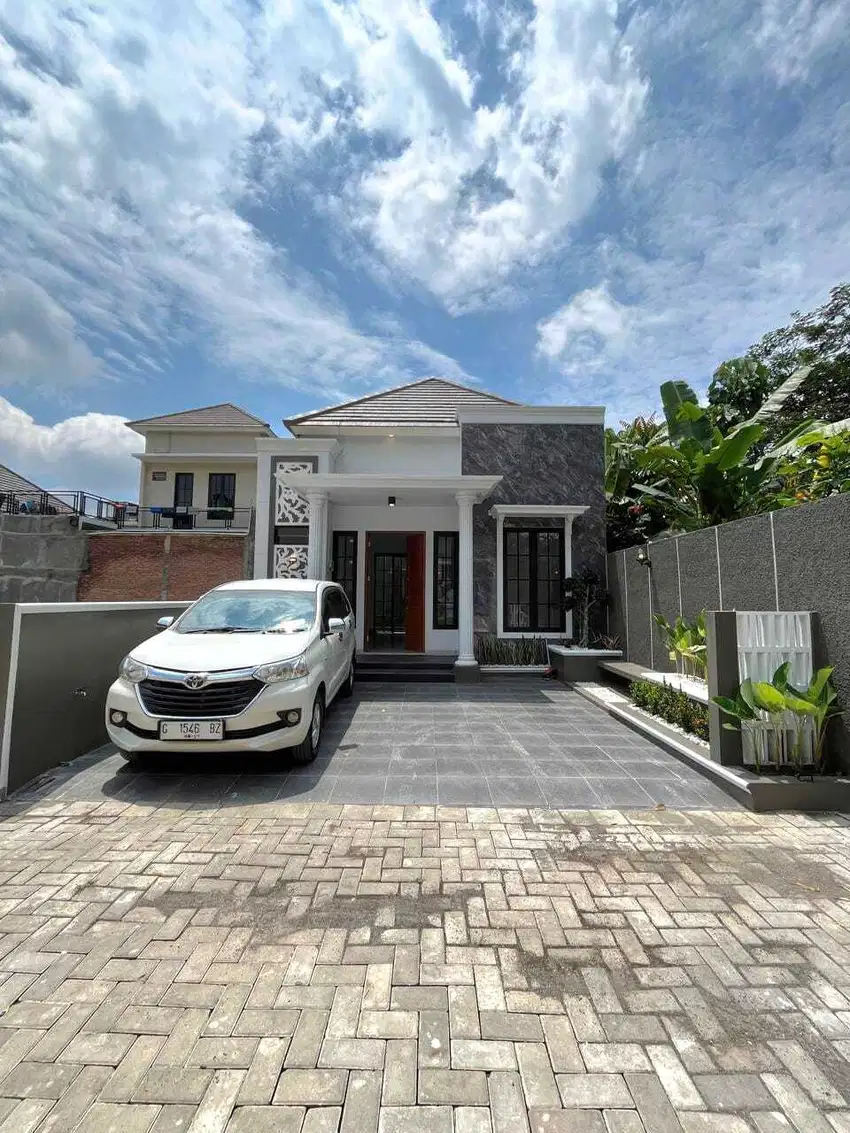 RUMAH BARU KLASIK MODERN KEKINIAN DI  JALAN KEBON AGUNG SUMBERADI MLAT