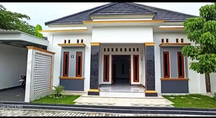 Rumah baru selatan Amplaz siap huni