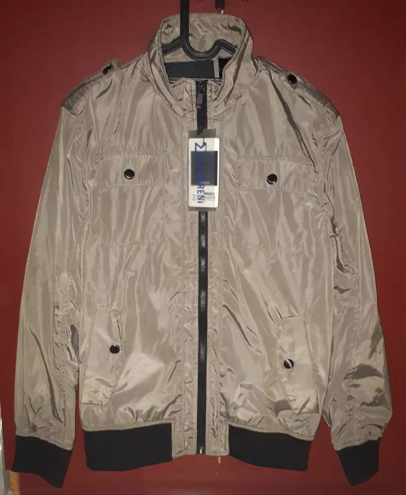 Jaket Parasut Pria Original BARU Size L ...