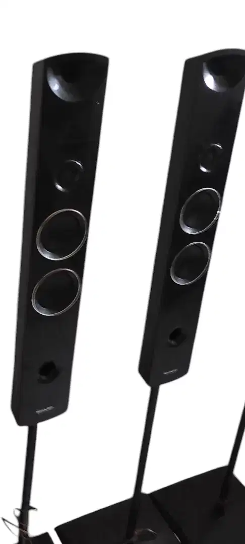 Sepasang speaker tower SHARP pasif