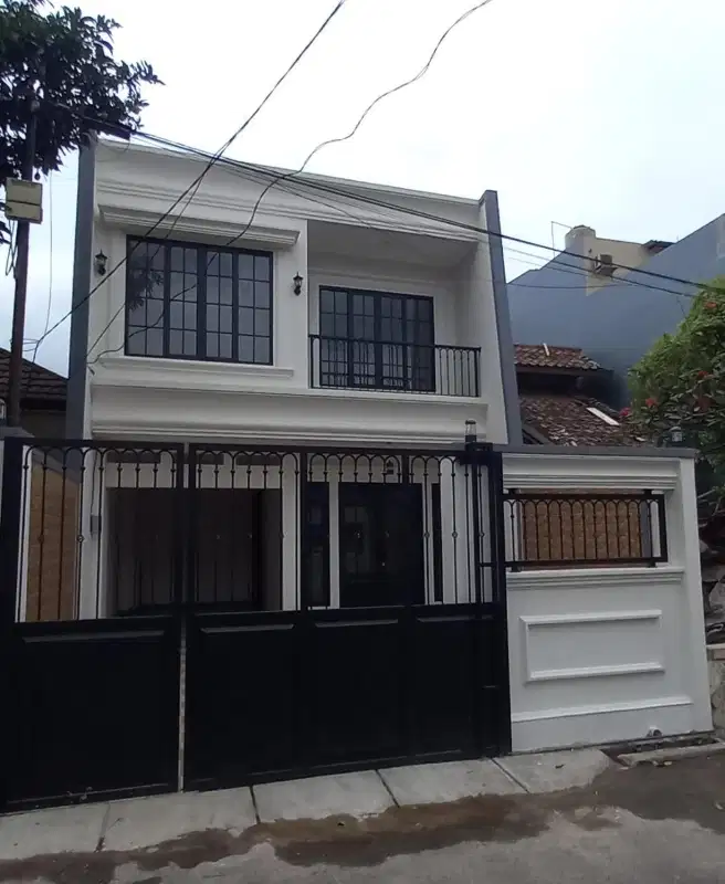 Dijual rumah klasik ditangerang