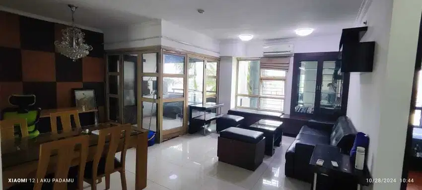 Disewakan Apartemen Grand Tropic Lokasi Tanjung Duren Jakarta Barat