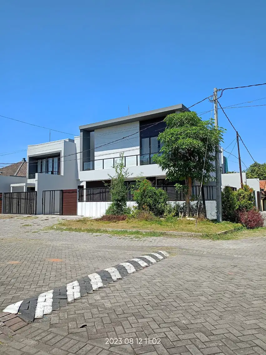 1835. Dijual Rumah Gayung Kebonsari Besar