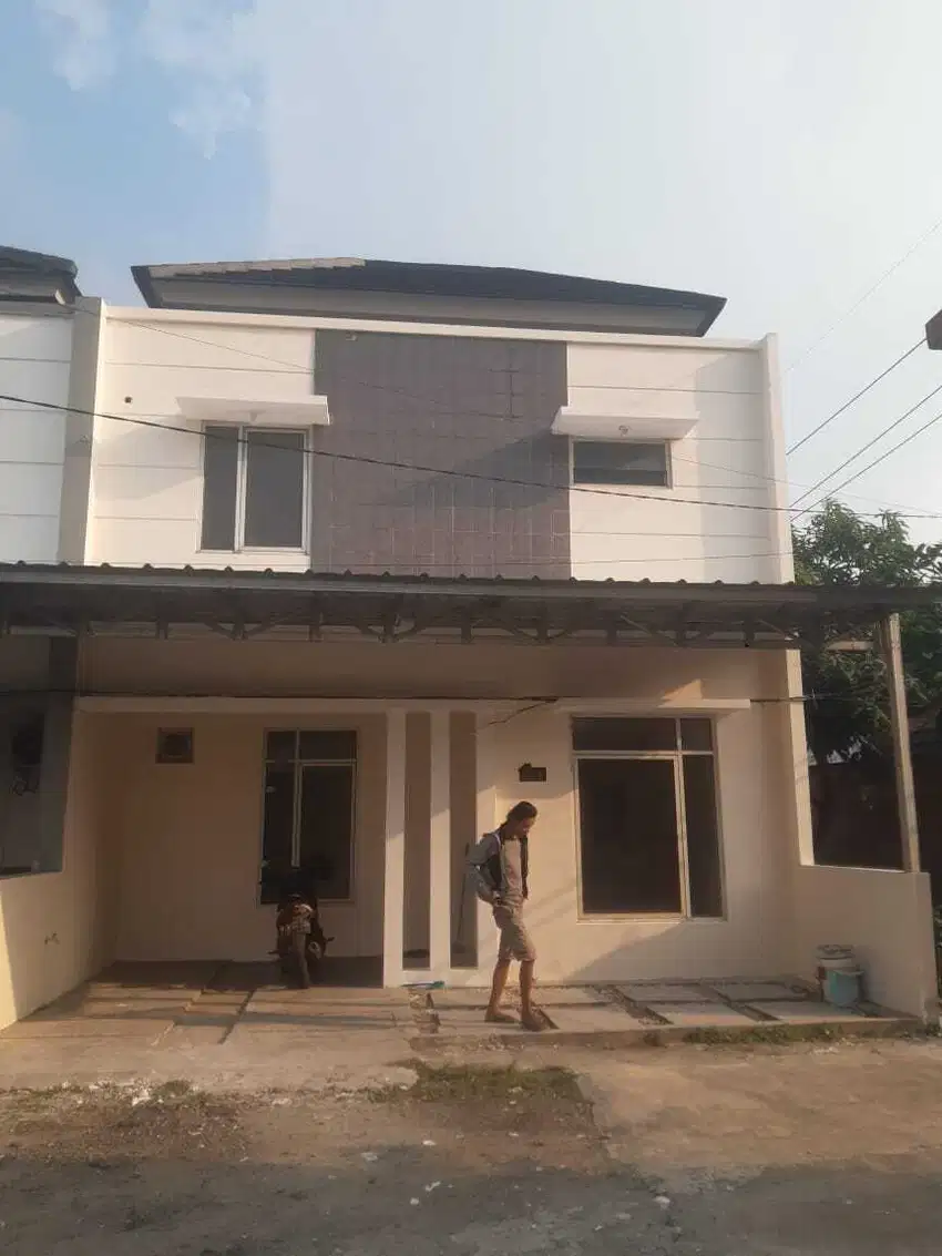 Rumah 2 lantai 3 KT 2 KM LB75 LT80 Jl Bhakti ABri Cimanggis Indah Res