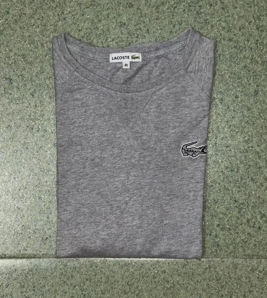 Kaus Lengan Panjang Lacoste