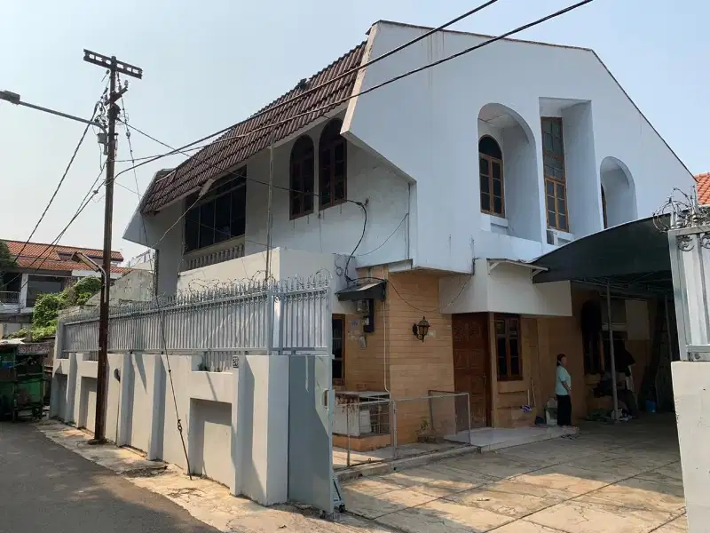 Quick Sale Old House  Senayan
