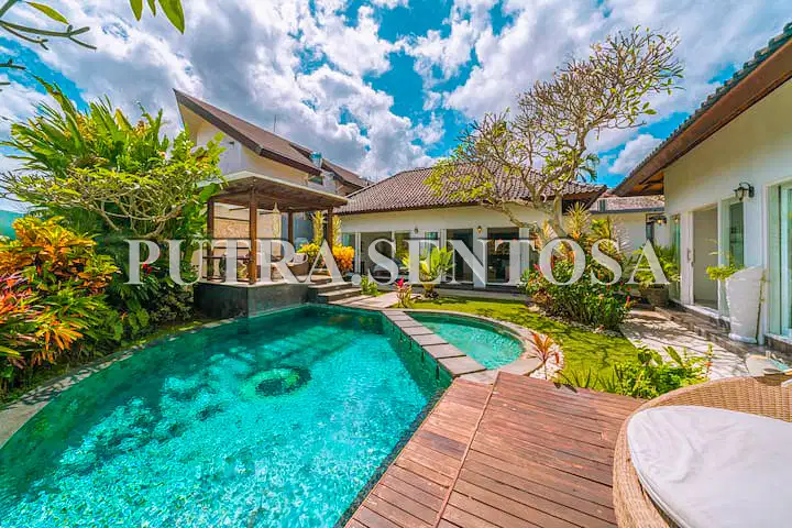 LUXURY VILLA CANGGU BERAWA BRAND NEW