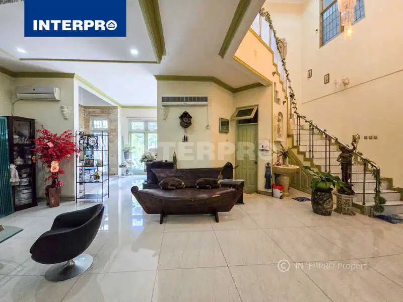 Rumah 2 Lantai Dijual Puri Indah Kembangan 5 Kamar Tidur - LT 240m2