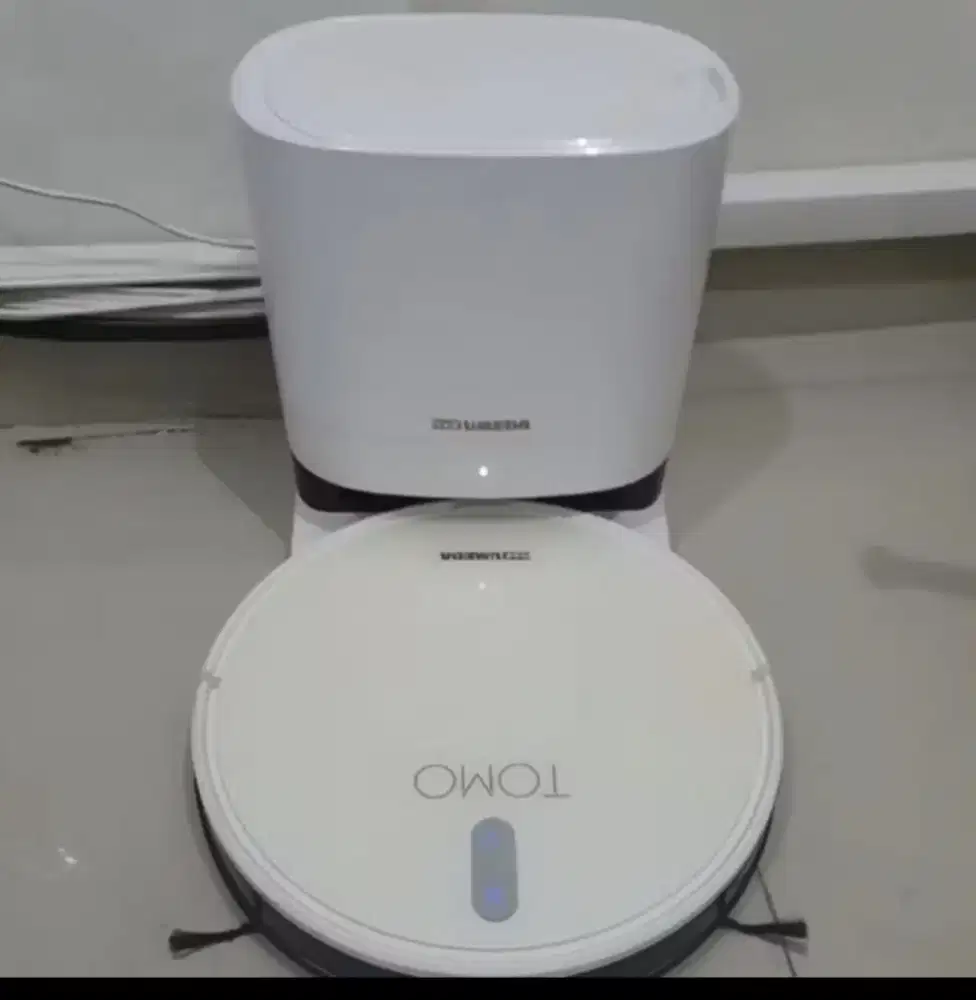 Umeda Tomo R2 Robot Vacuum second