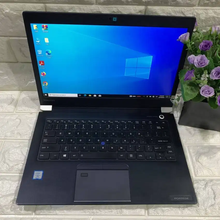 Laptop Toshiba Dynabook X30E Touchscreen Core i7-8650u 8GB DDR4 N-RTV
