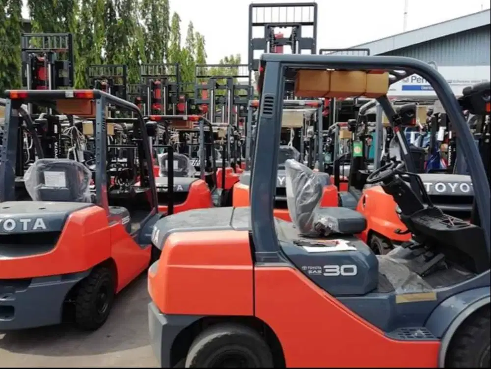 FORKLIFT TOYOTA 62-8FD30 - KONDISI BARU