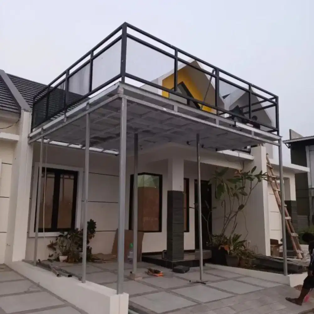 Mezzanine outdoor / Mezzanine indoor