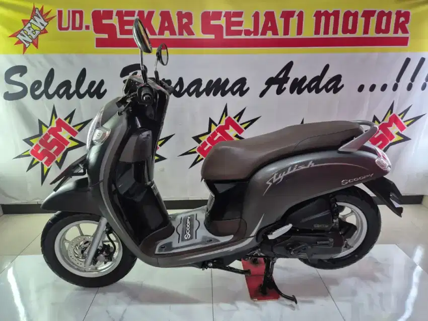 Scoopy stylish iss cbs remot 2020 plat L..