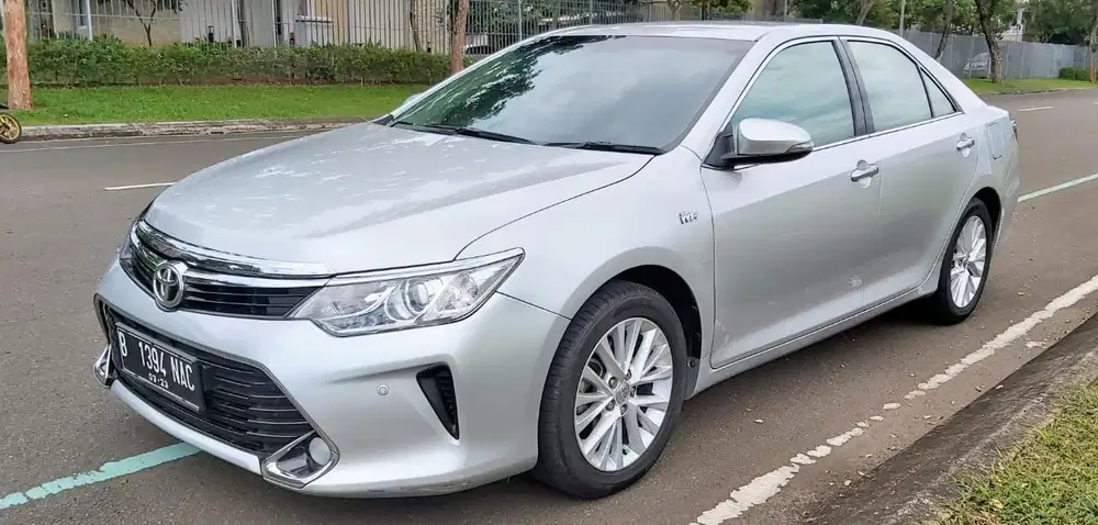 Toyota Camry V 2.5 at 2017