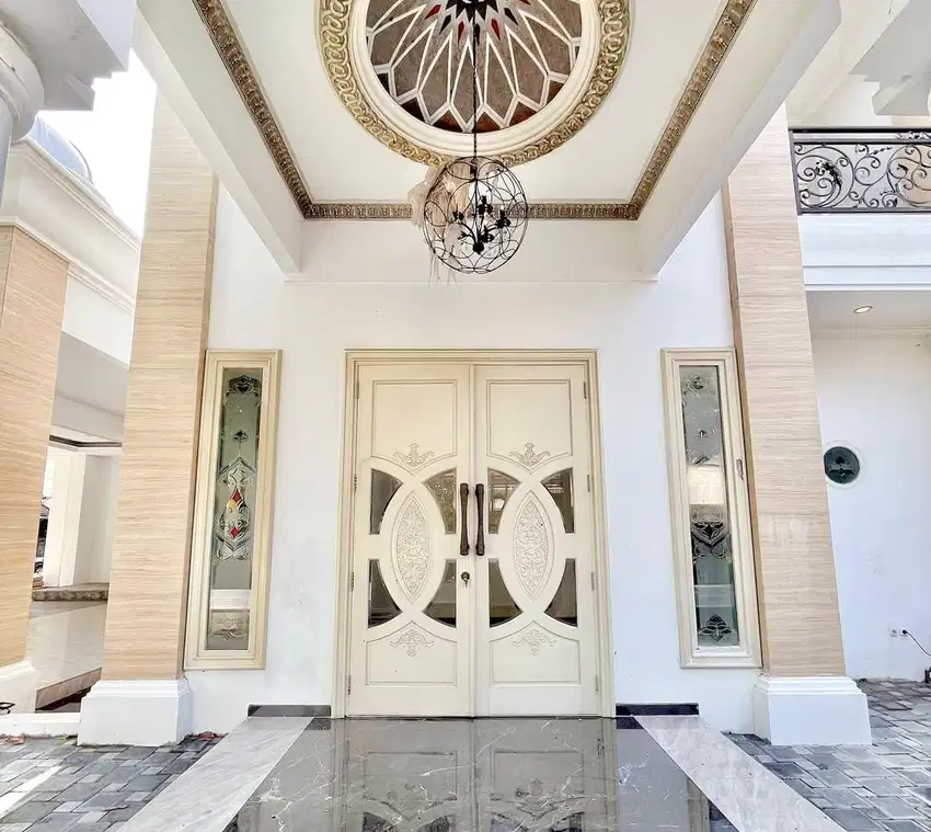 Termurah Rumah 2 Lt Lux Pusat Kota Dekat Raya Darmo