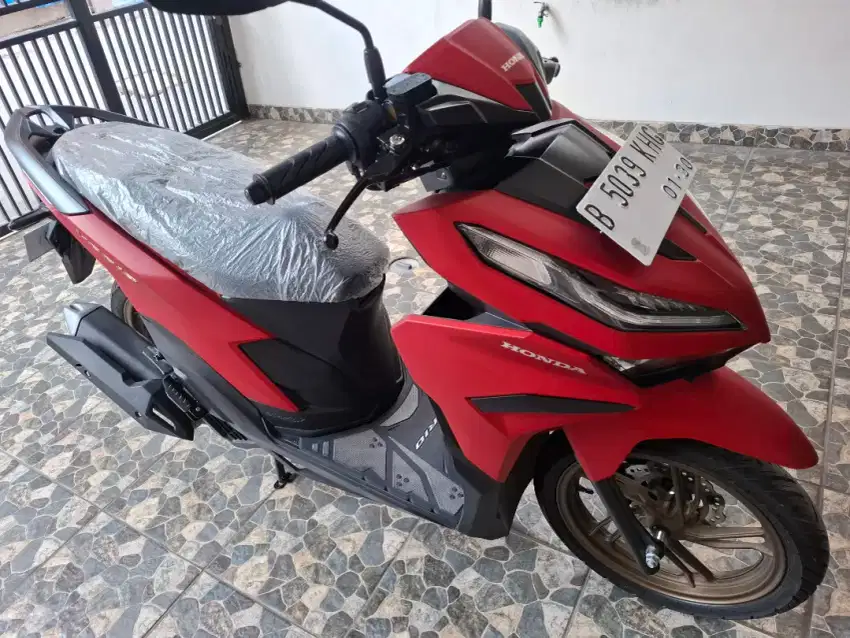 Km 8rb keyless, honda vario 125 CBS iss LED 2025 bln 1 pajak panjang.