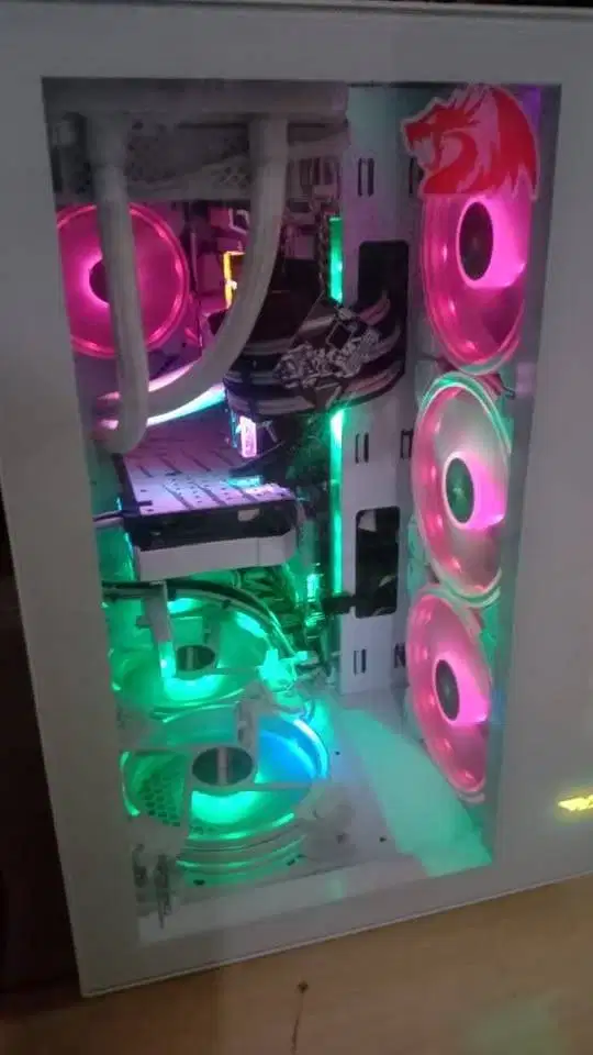 Jual pc pribadi, mau ganti laptop buat kerja, harga nego dikit