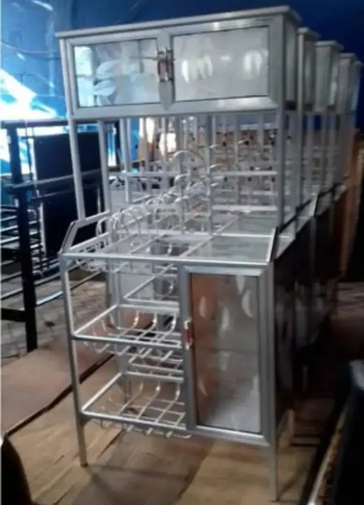 Rak Piring Aluminium 3 Sap Box Atas 2 Pintu Samping 1P Kaca Es 80-160