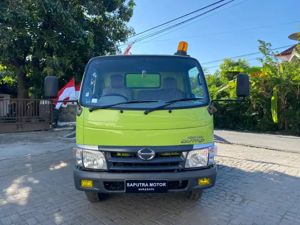 Hino Dutro 130HD Tangki Minyak Hidrolis